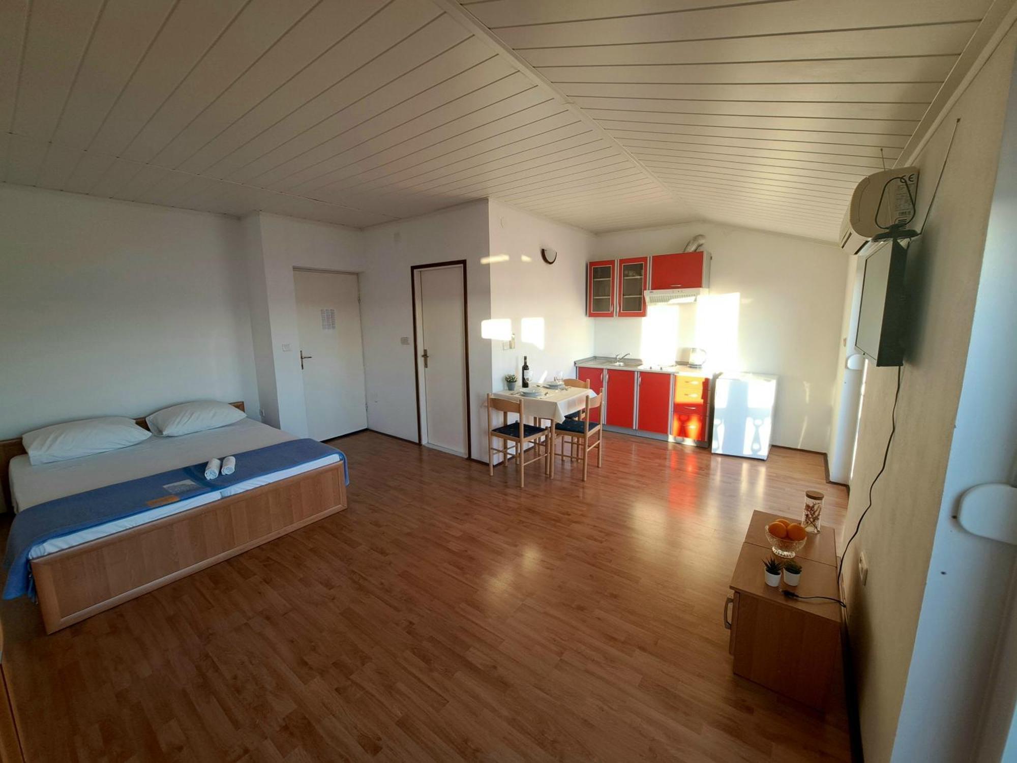 Apartments Maruna Масленица Екстериор снимка